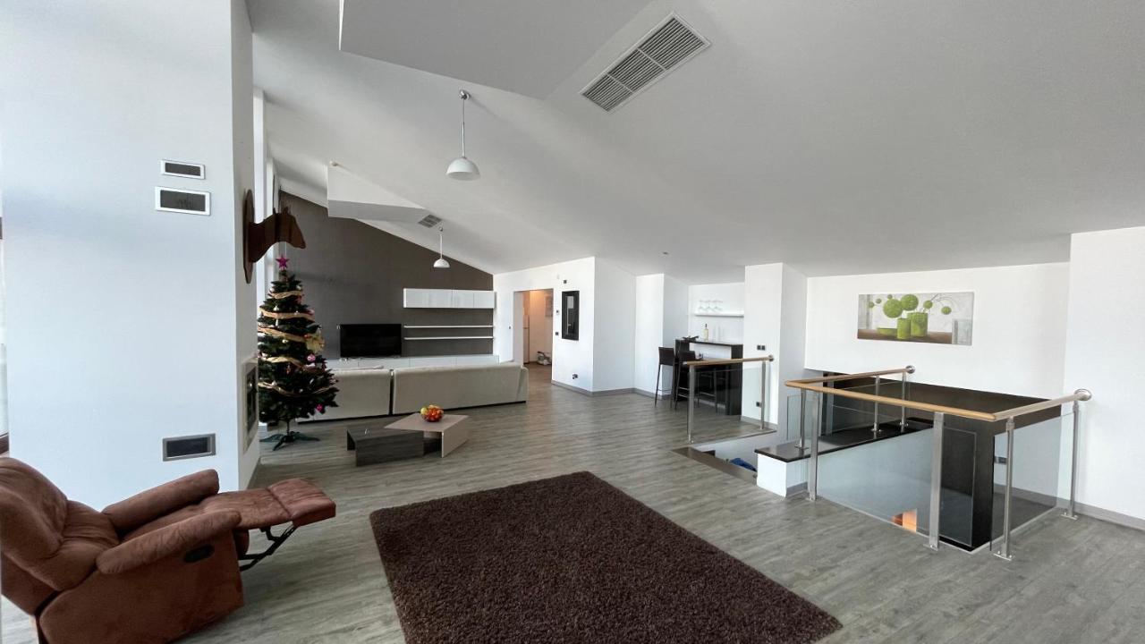 פויאנה ברשוב Ted Penthouse Silver Mountain מראה חיצוני תמונה